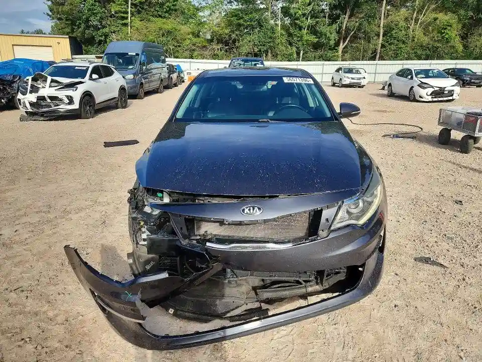 5XXGU4L39HG133818 2017 KIA OPTIMA-4