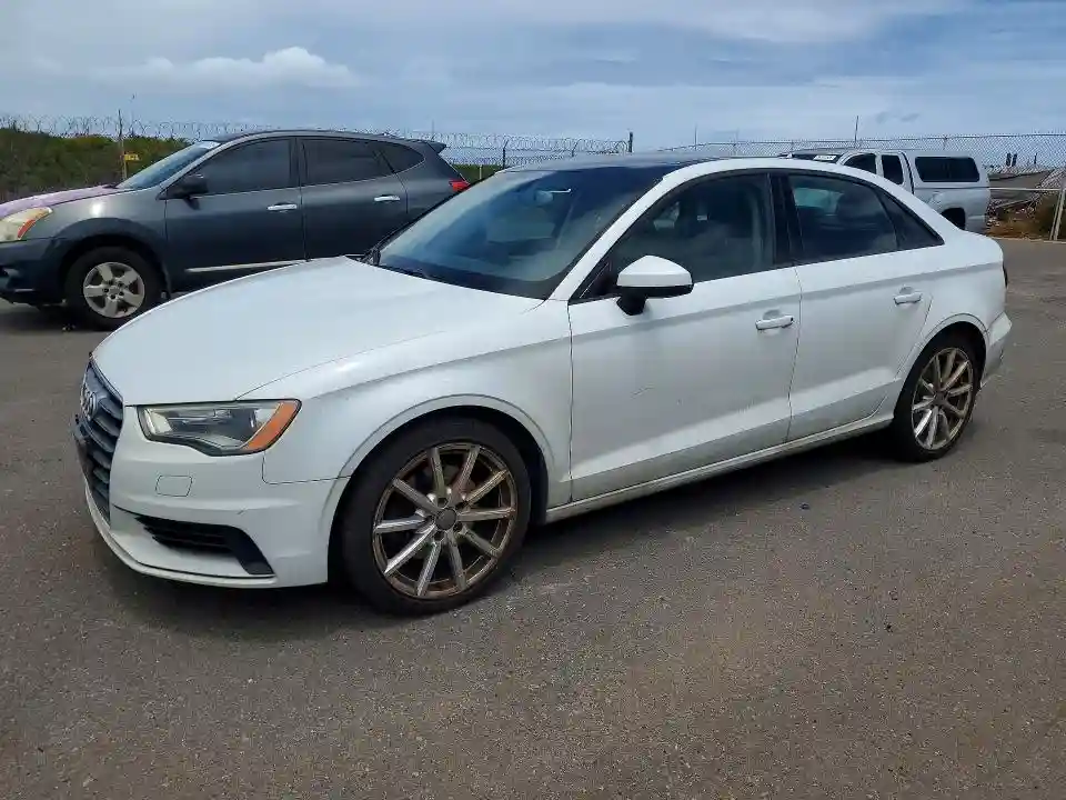 WAUACGFF4F1106404 2015 AUDI A3-0