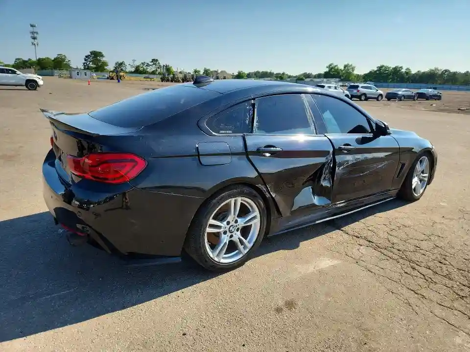 WBA4J3C56JBG97008 2018 BMW 4 SERIES-2