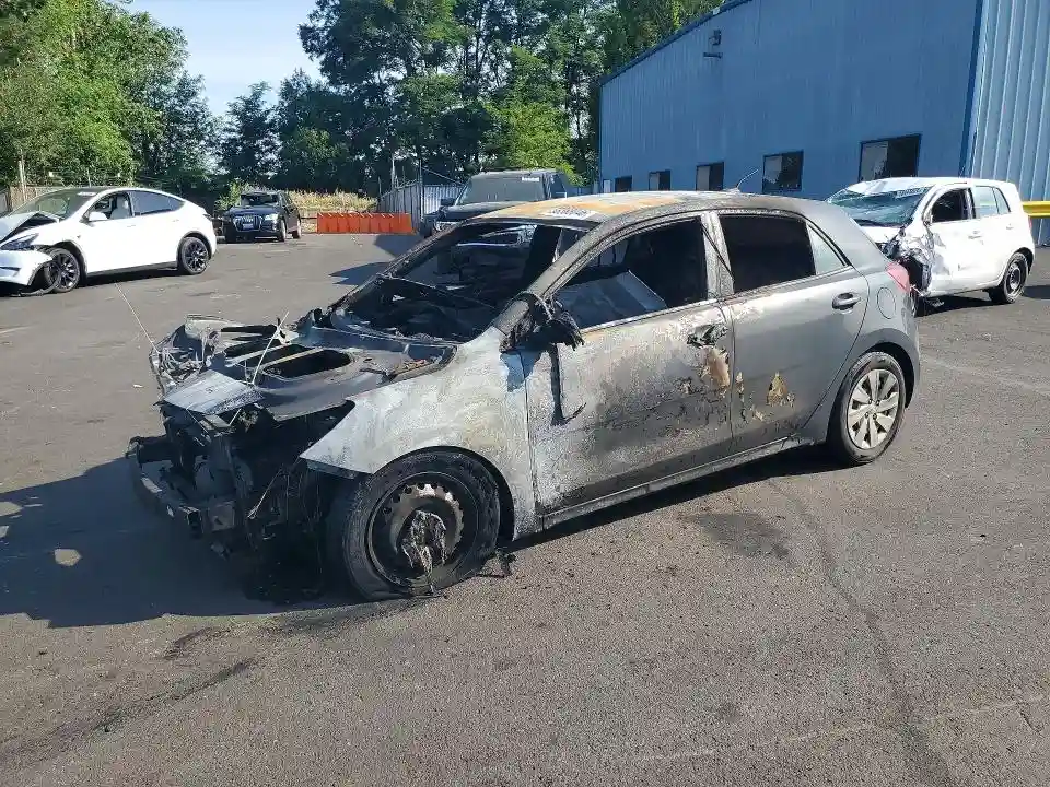 3KPA25AB1JE088738 2018 KIA RIO-0