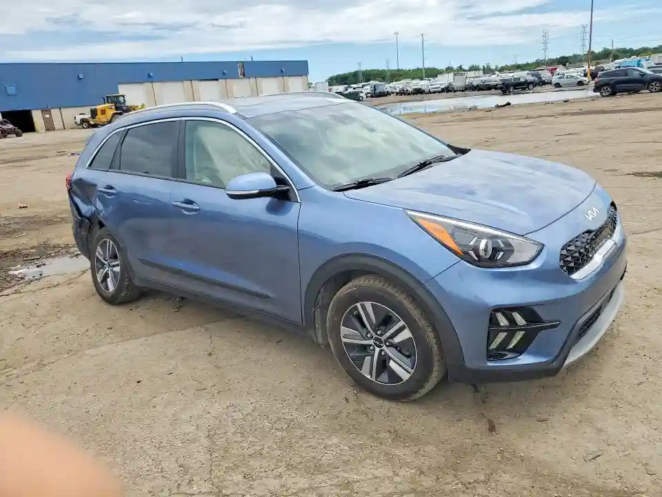 KNDCE3LC6N5522115 2022 KIA NIRO-3
