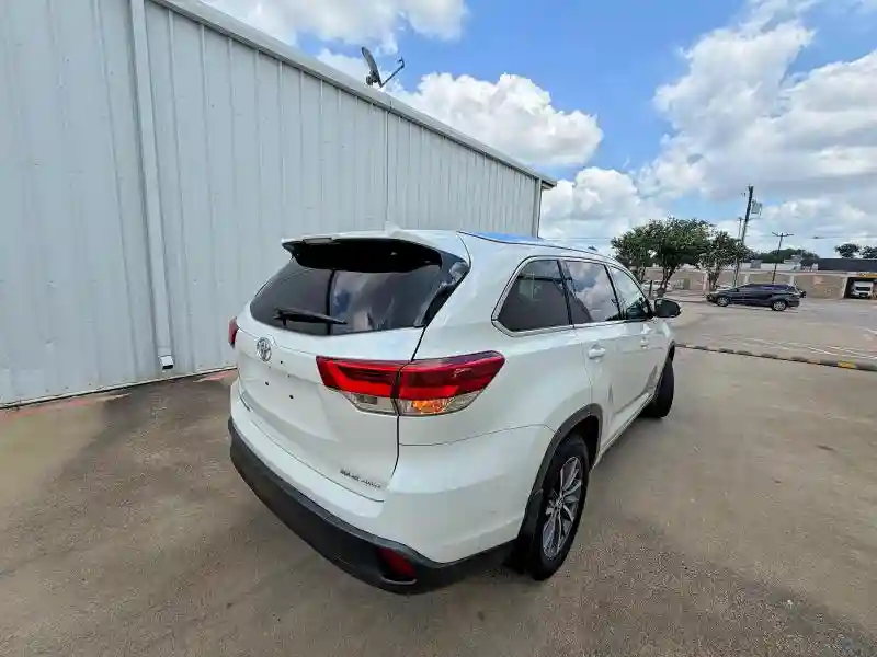 5TDJZRFH5JS908423 2018 TOYOTA HIGHLANDER-3