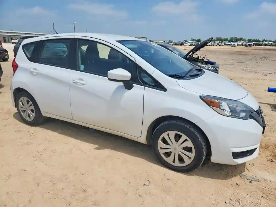 3N1CE2CP7KL366596 2019 NISSAN VERSA-3
