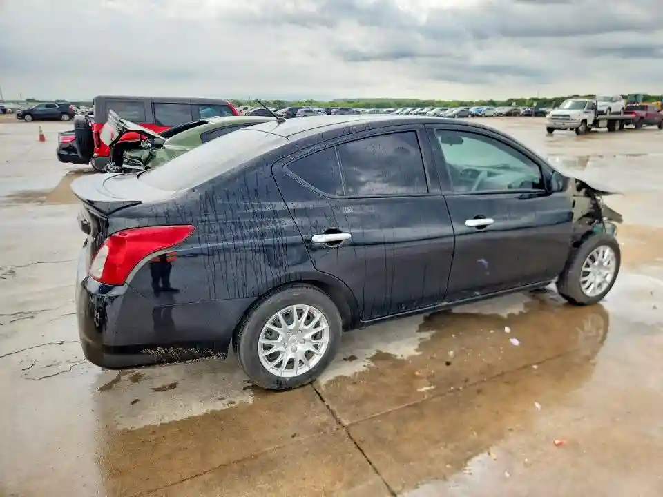 3N1CN7AP4KL877005 2019 NISSAN VERSA-2