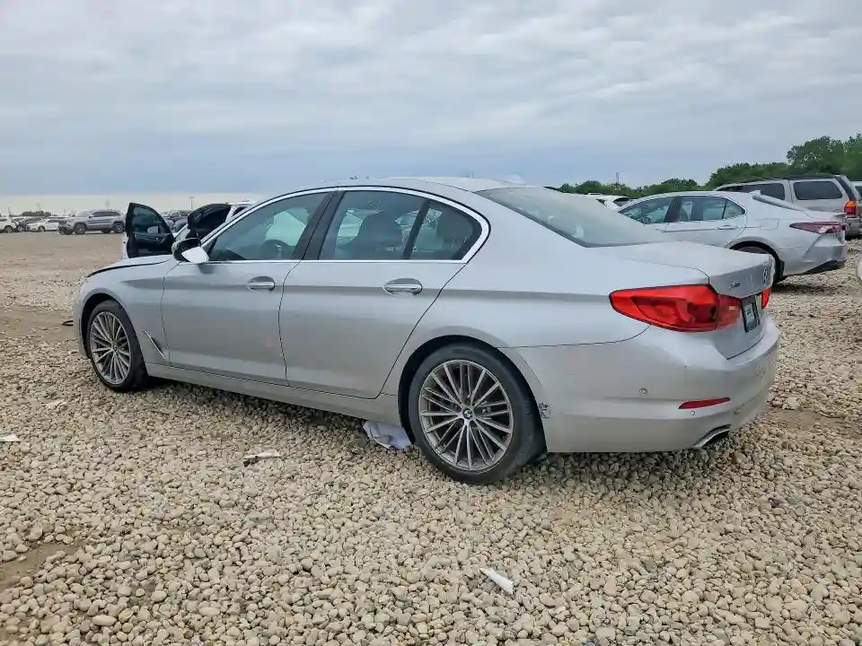 WBAJE7C35HG889320 2017 BMW 5 SERIES-1