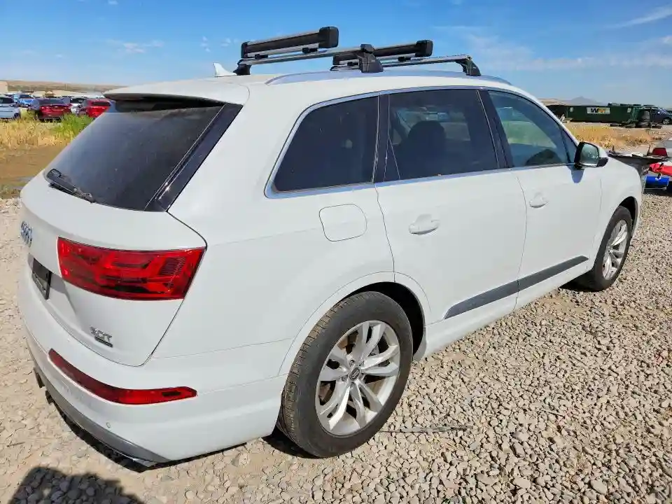 WA1LAAF72HD003999 2017 AUDI Q7-2