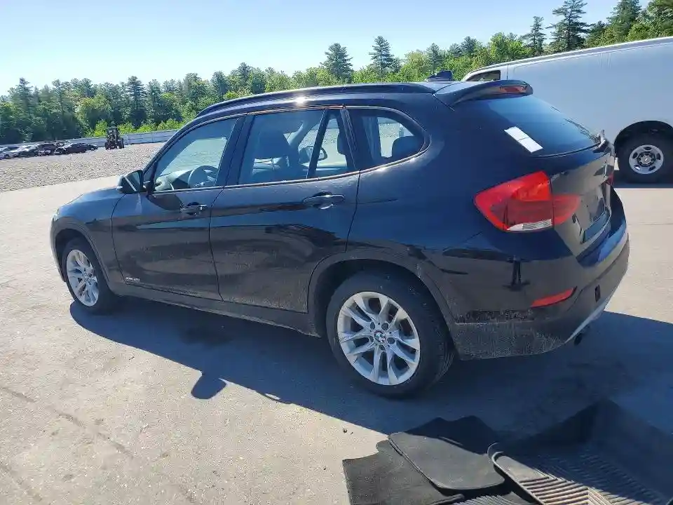 WBAVL1C55FVY25194 2015 BMW X1-1
