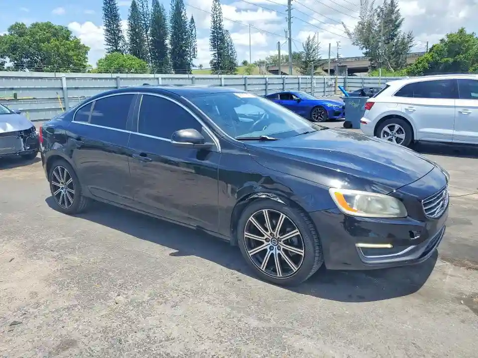 LYV402FK0GB109805 2016 VOLVO S60-3