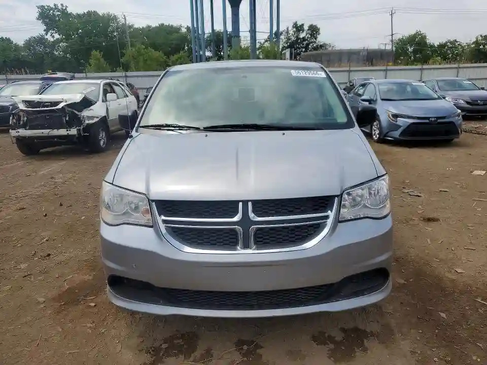 2C4RDGBG7JR209824 2018 DODGE CARAVAN-4