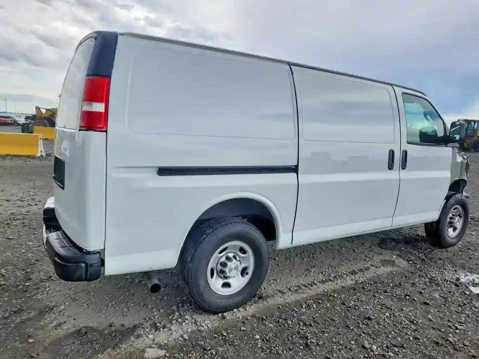 1GCWGAFP0R1253536 2024 CHEVROLET EXPRESS-2