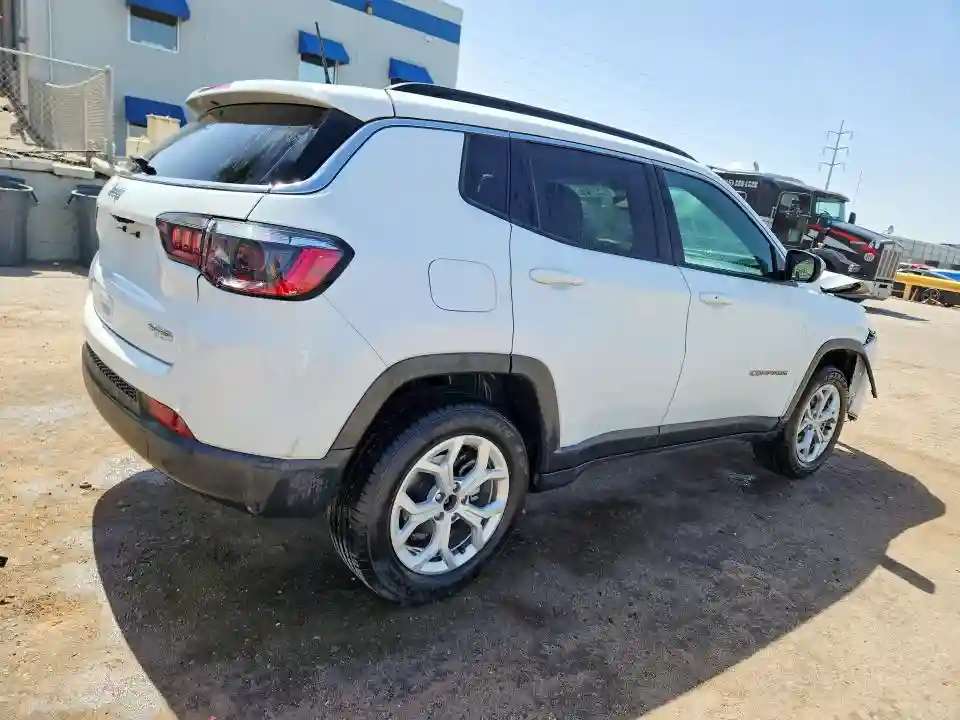 3C4NJDBN4RT117566 2024 JEEP COMPASS-2