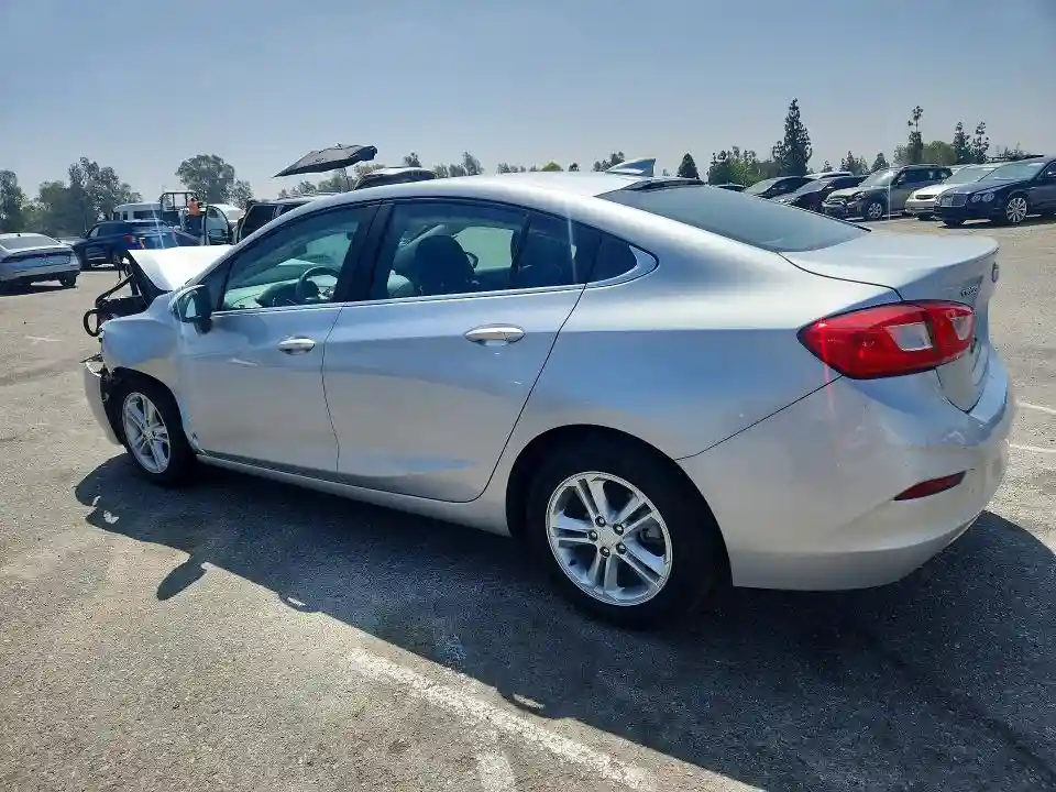 1G1BE5SM7J7132181 2018 CHEVROLET CRUZE-1