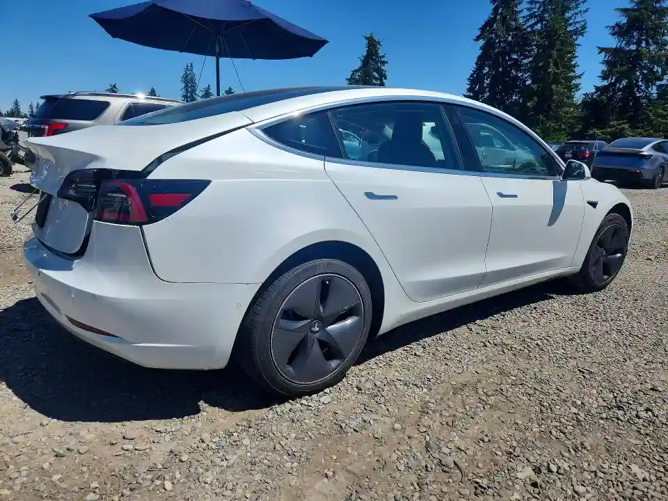 5YJ3E1EA5JF162408 2018 TESLA MODEL 3-2
