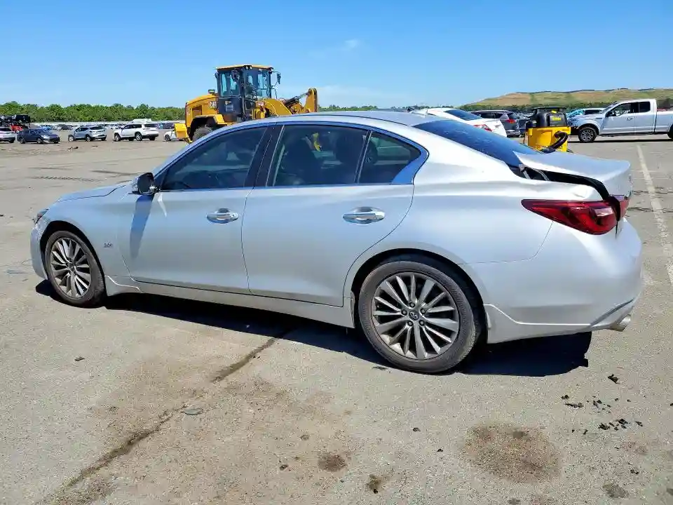JN1EV7AR3JM610601 2018 INFINITI Q50-1