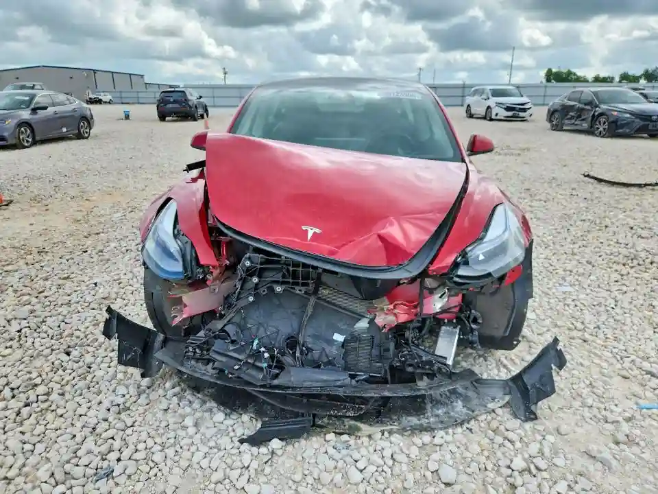 5YJ3E1EC7PF595030 2023 TESLA MODEL 3-4