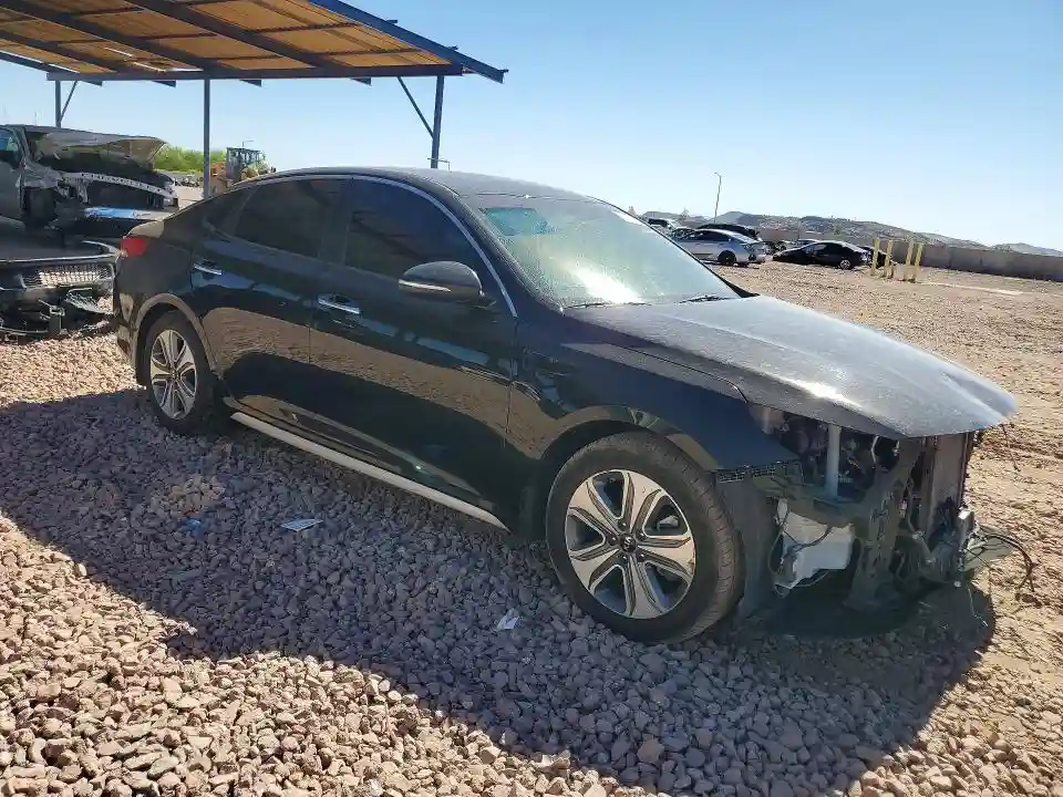 KNAGU4LE7H5017844 2017 KIA OPTIMA-3