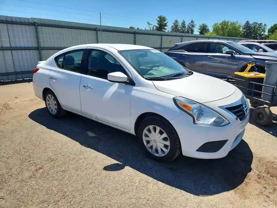 3N1CN7AP2HL844075 2017 NISSAN VERSA-3