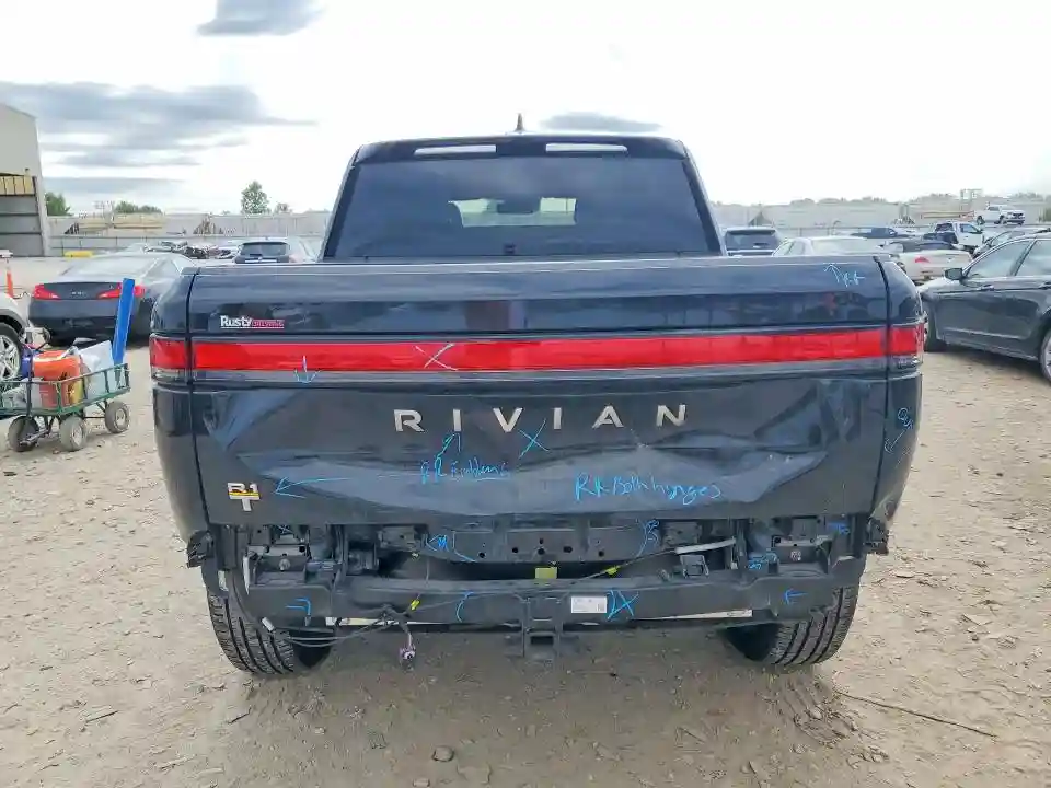 7FCTGAALXNN007792 2022 RIVIAN RIT-5
