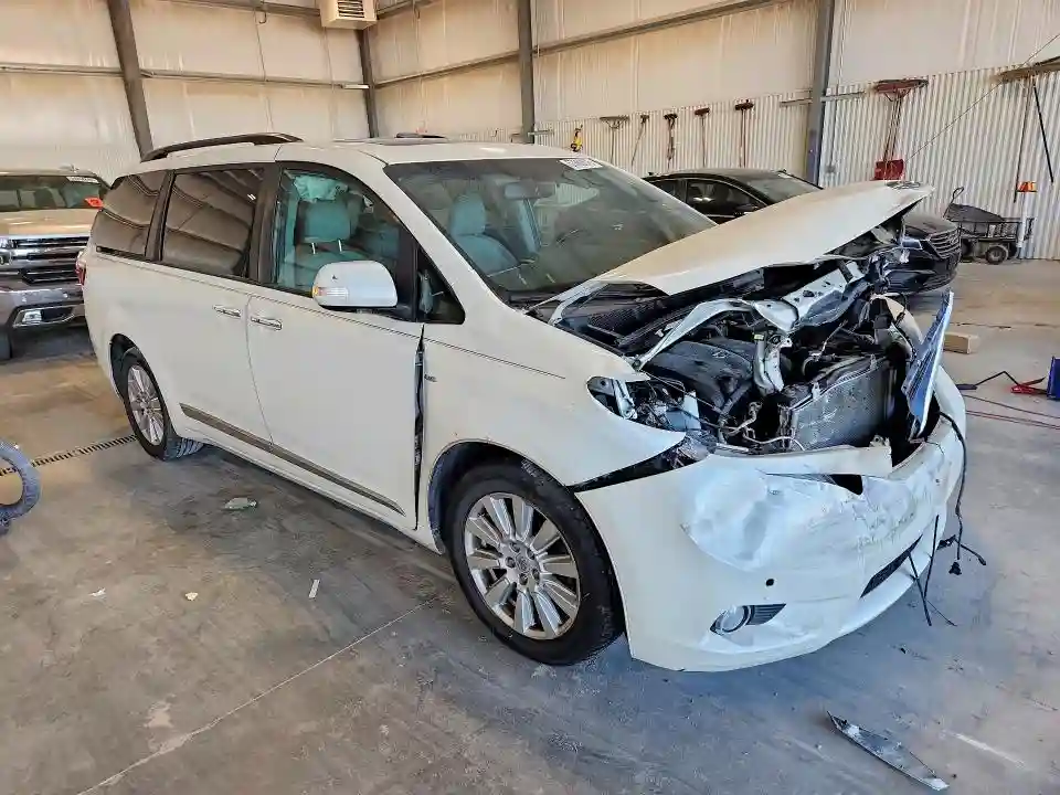 5TDDZ3DC5HS156489 2017 TOYOTA SIENNA-3