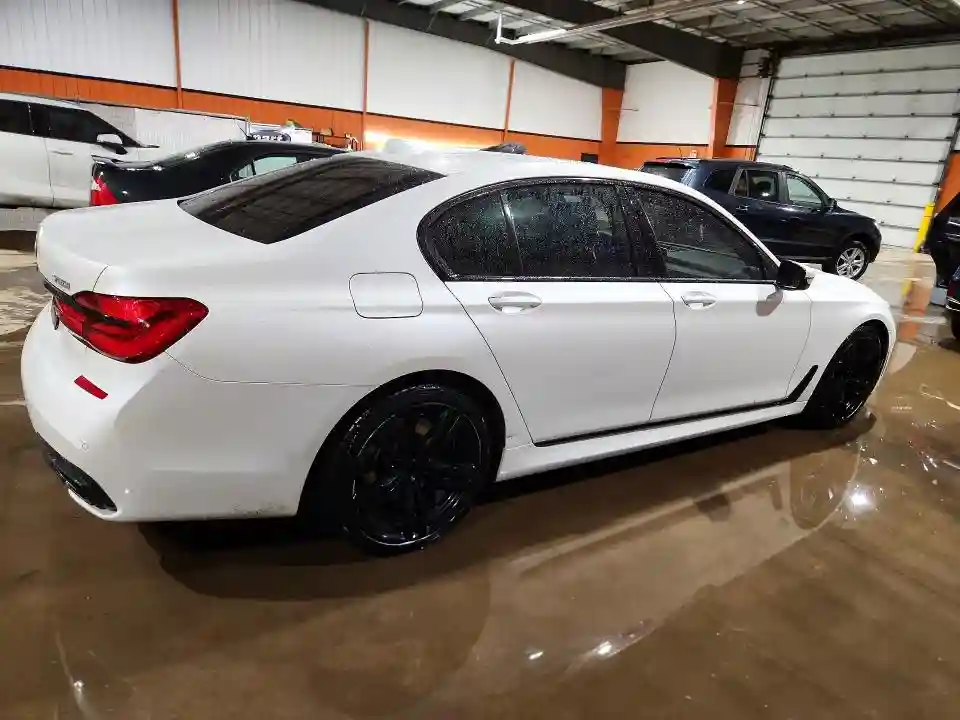 WBA7B0C52GGF92213 2016 BMW 7 SERIES-2
