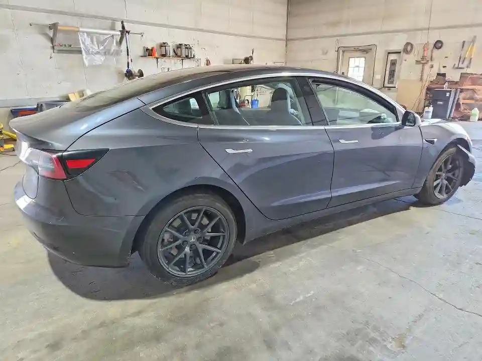 5YJ3E1EA6JF005115 2018 TESLA MODEL 3-2