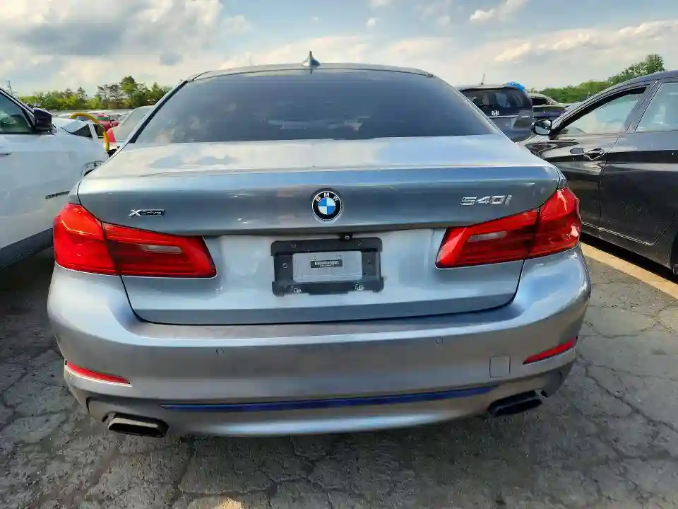 WBAJE7C52KWW21257 2019 BMW 5 SERIES-5