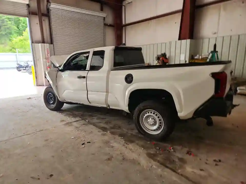 3TYJDAHN3RT006680 2024 TOYOTA TACOMA SR-1