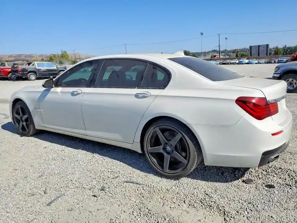 WBAYE8C58FD781620 2015 BMW 7 SERIES-1