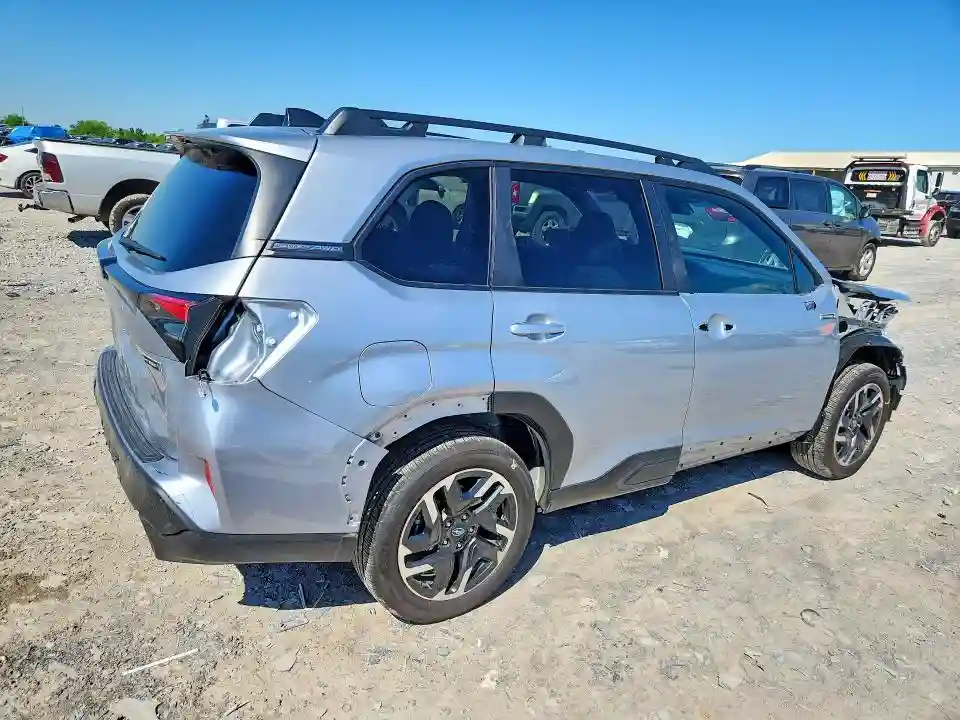 JF2SLSED3SH416511 2025 SUBARU FORESTER-2