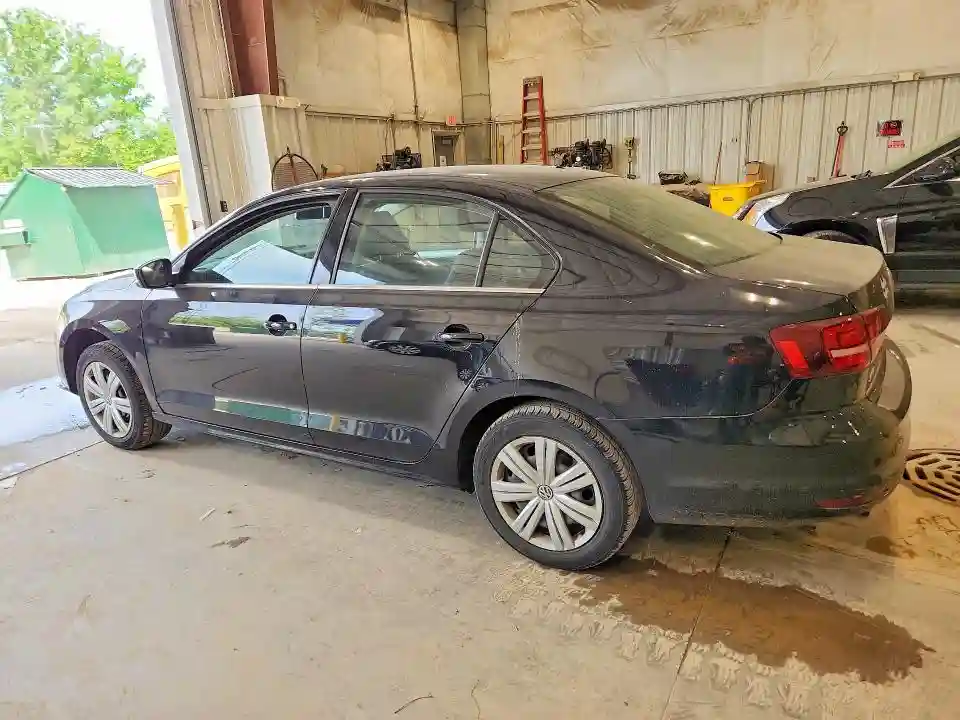 3VW167AJ6HM283058 2017 VOLKSWAGEN JETTA-1