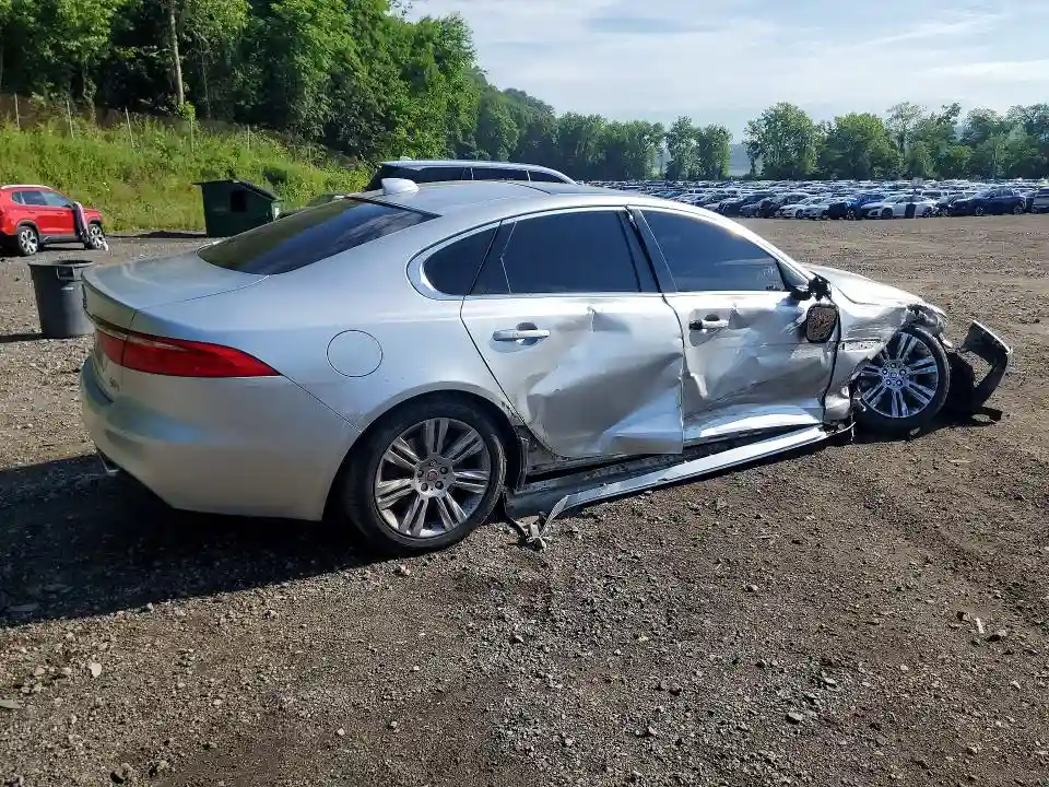 SAJBK4BV8GCY20386 2016 JAGUAR XF-2