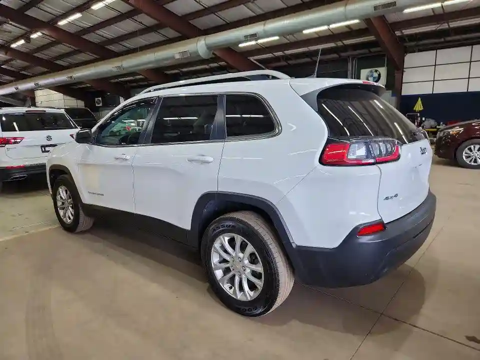 1C4PJMCB7KD136914 2019 JEEP CHEROKEE-1