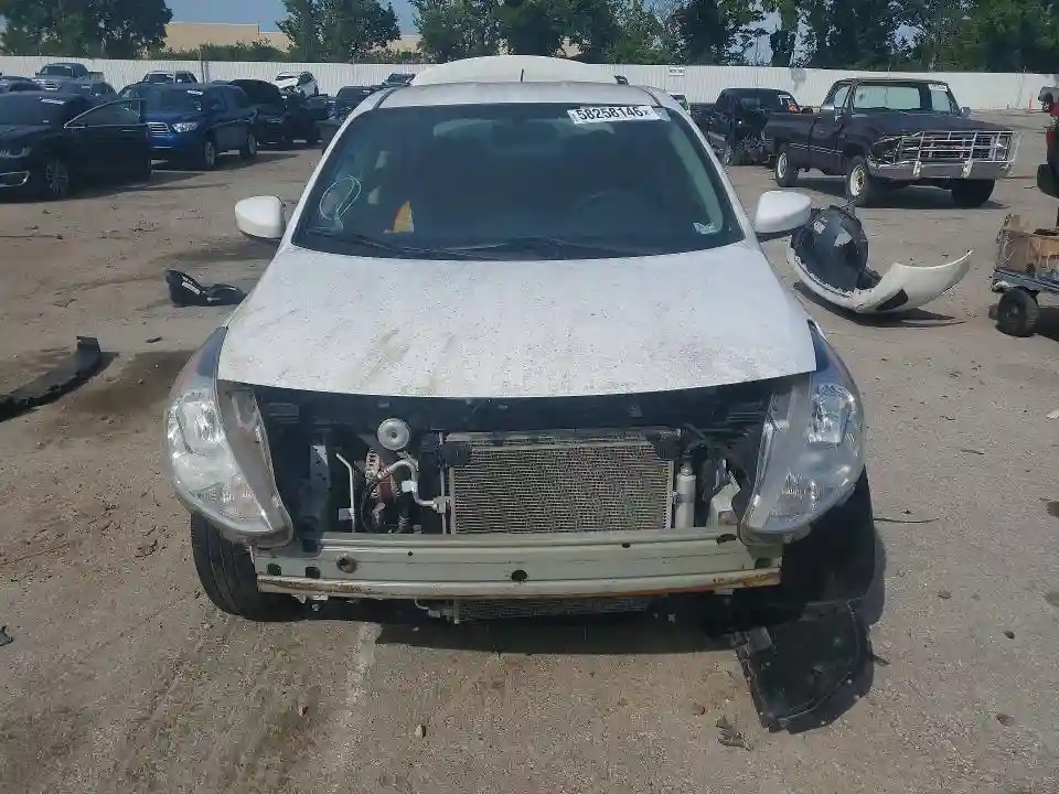 3N1CN7AP3HL856218 2017 NISSAN VERSA-4