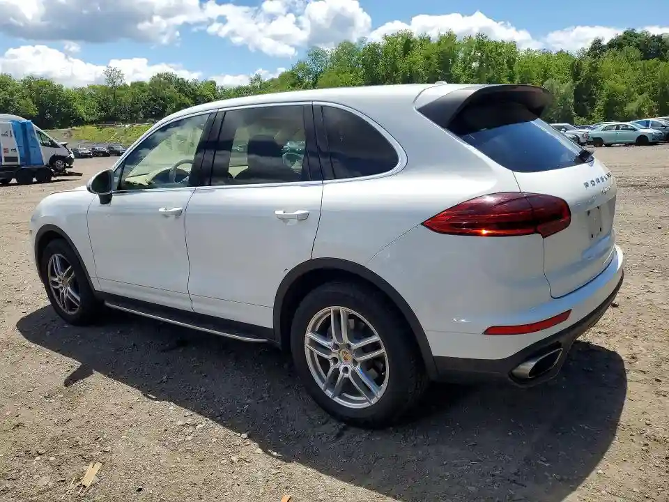 WP1AA2A27GKA11877 2016 PORSCHE CAYENNE-1