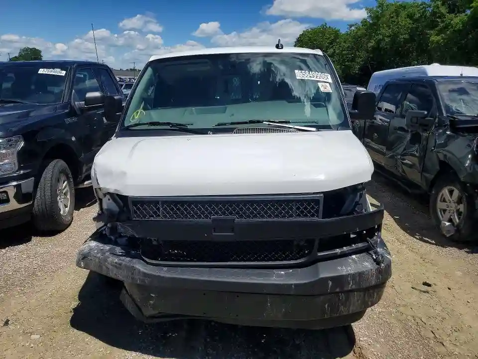 1GCWGBF71R1282078 2024 CHEVROLET EXPRESS-4