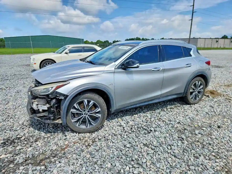 SJKCH5CRXJA046649 2018 INFINITI QX30-0