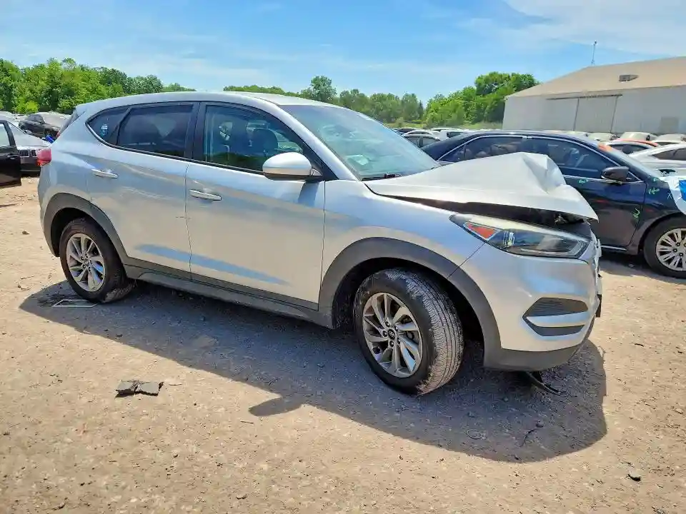 KM8J2CA47JU625289 2018 HYUNDAI TUCSON-3