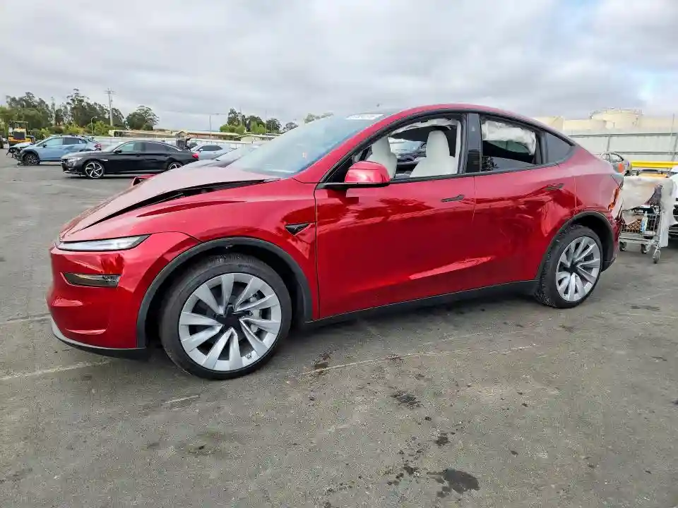 7SAYGDEE4TF514940 2026 TESLA MODEL Y-0