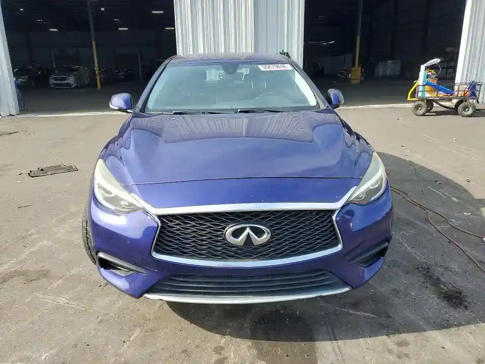 SJKCH5CP3JA051688 2018 INFINITI QX30-4