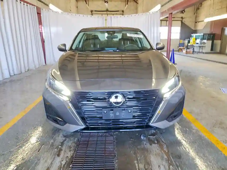 1N4BL4DW8PN370413 2023 NISSAN ALTIMA-4