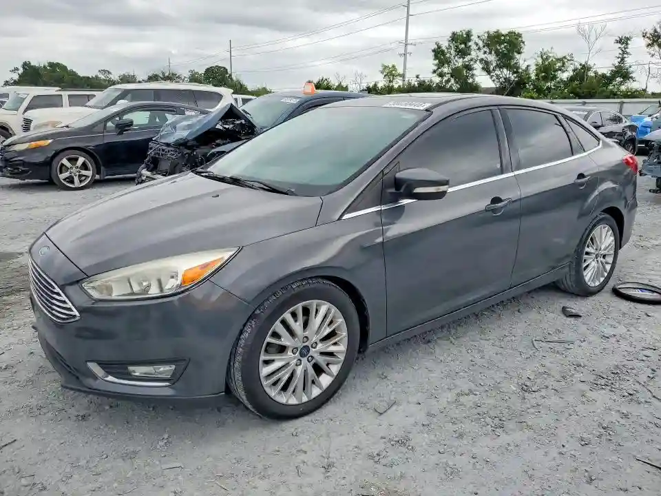 1FADP3J2XJL294124 2018 FORD FOCUS-0