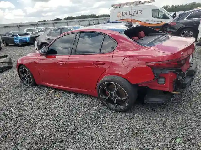 ZARFAMBN6N7665030 2022 ALFA ROMEO GIULIA-1
