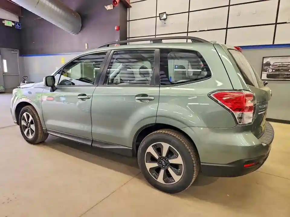 JF2SJABC4HH430096 2017 SUBARU FORESTER-1
