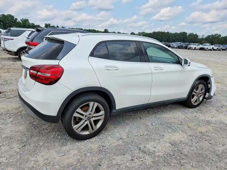 WDCTG4EB9KU000837 2019 MERCEDES-BENZ GLA-CLASS-2