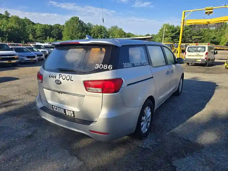 KNDMA5C1XJ6406169 2018 KIA SEDONA-3