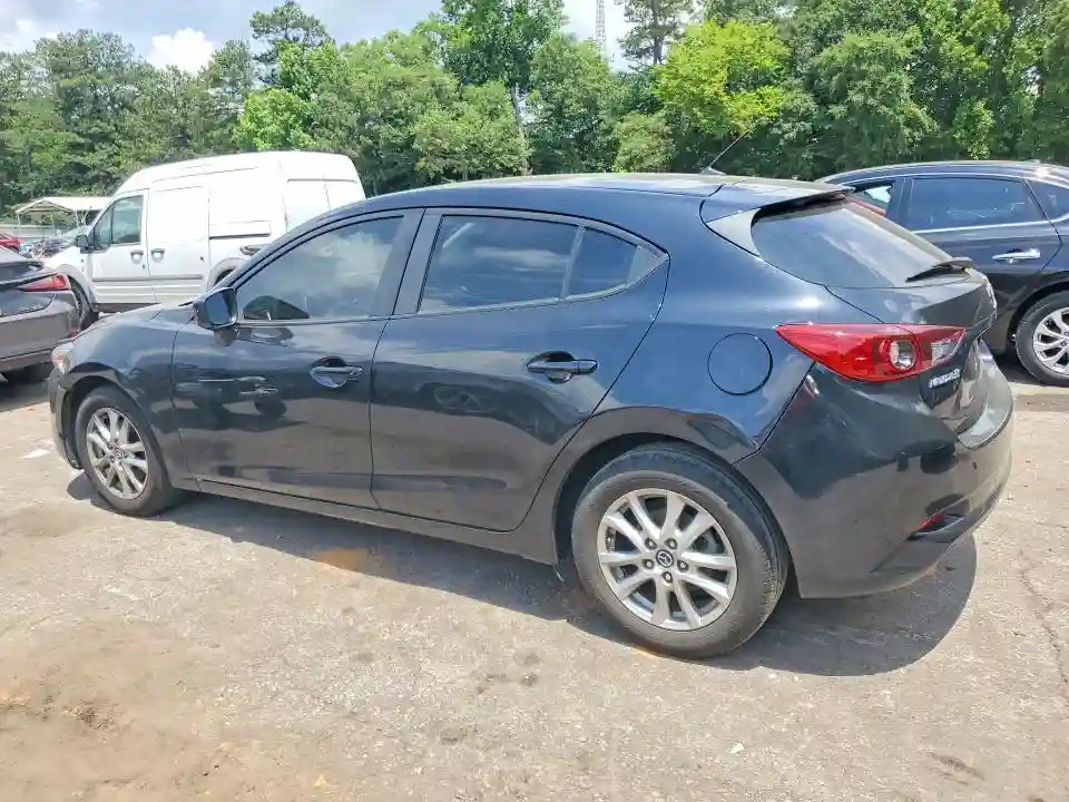 3MZBN1K70JM260341 2018 MAZDA 3-1