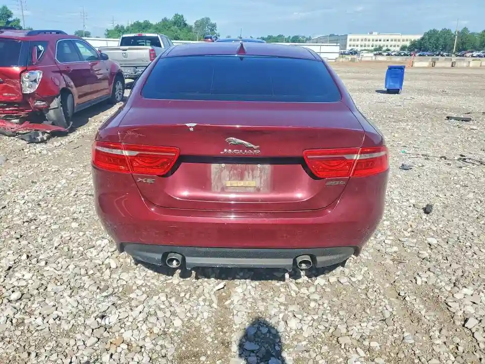 SAJAR4BG4HA974230 2017 JAGUAR XE-5