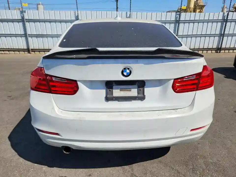 WBA3B1G55FNT03735 2015 BMW 3 SERIES-5