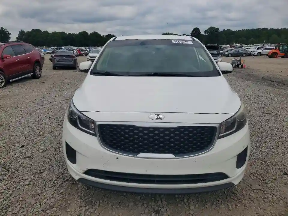 KNDMB5C18H6323007 2017 KIA SEDONA-4