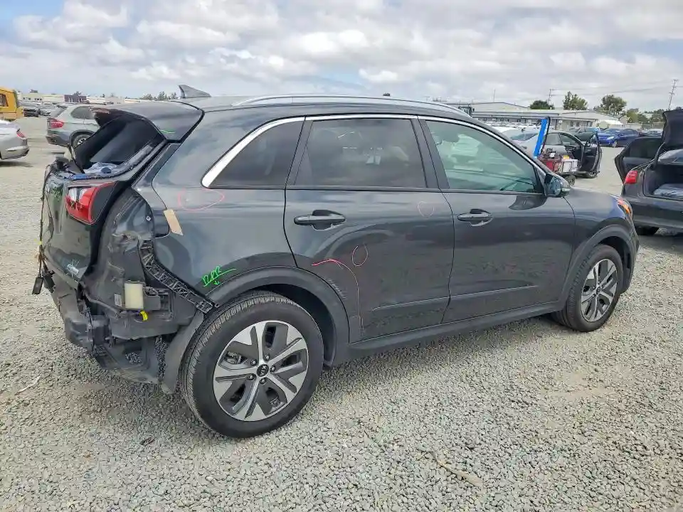 KNDCC3LG8L5070593 2020 KIA NIRO-2